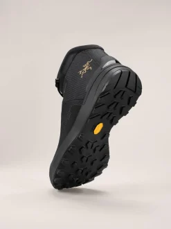 Arc'teryx Women's Kopec Mid GTX