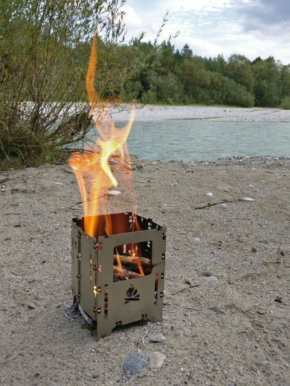 Bushcraft Essentials Bushbox LF Titanium