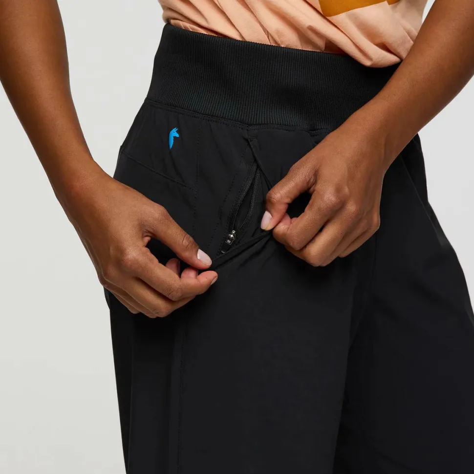 Cotopaxi Women's Cambio Jogger
