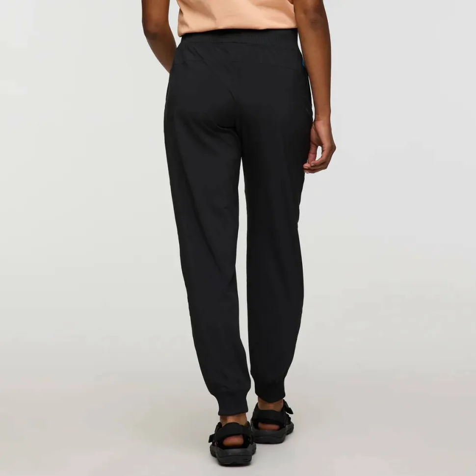 Cotopaxi Women's Cambio Jogger