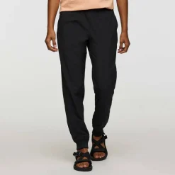 Cotopaxi Women's Cambio Jogger