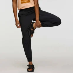 Cotopaxi Women's Cambio Jogger