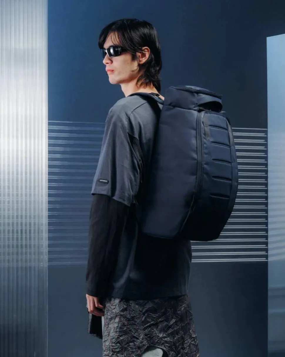 DB Hugger 30L