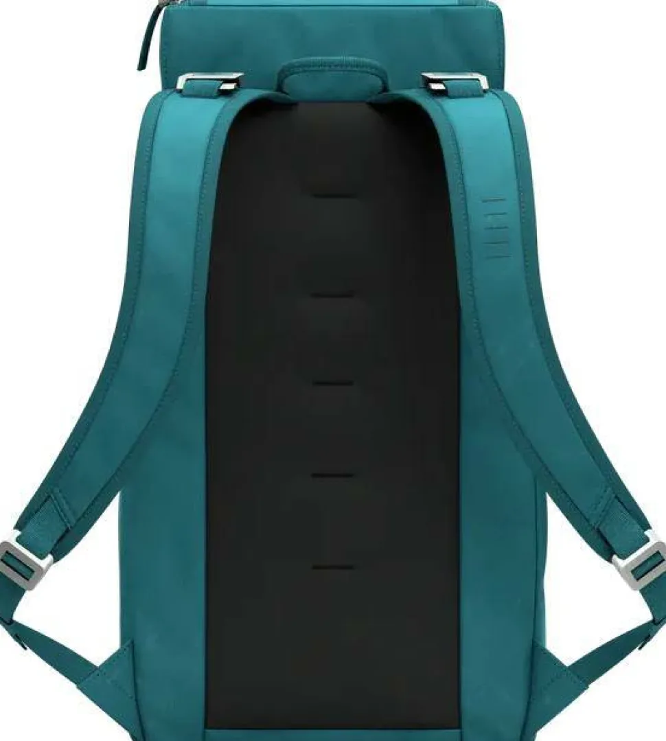 DB Hugger 25L