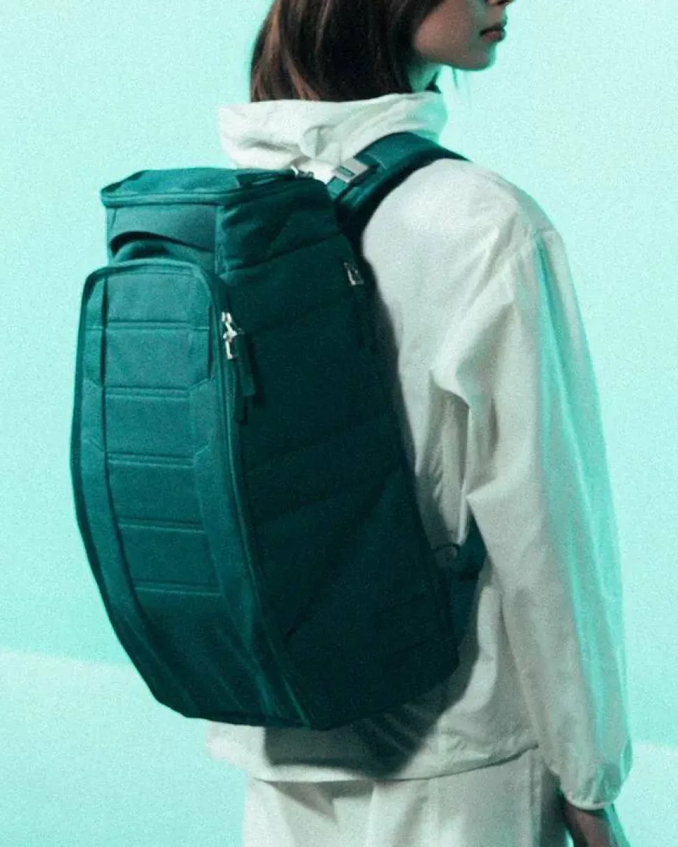 DB Hugger 25L