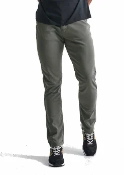 Duer Men's No Sweat Relax Taper