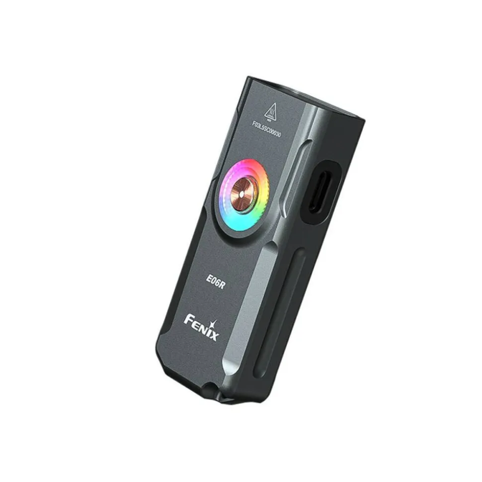 Fenix E06R 700lm