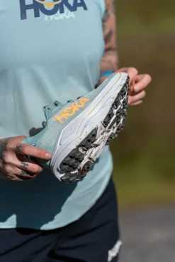 Hoka Women's Challenger 8