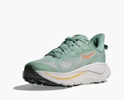 Hoka Women's Challenger 8