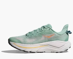 Hoka Women's Challenger 8