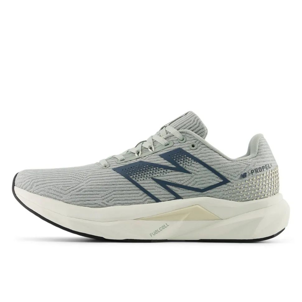 New Balance Men's Fuel Cell Propel V5
