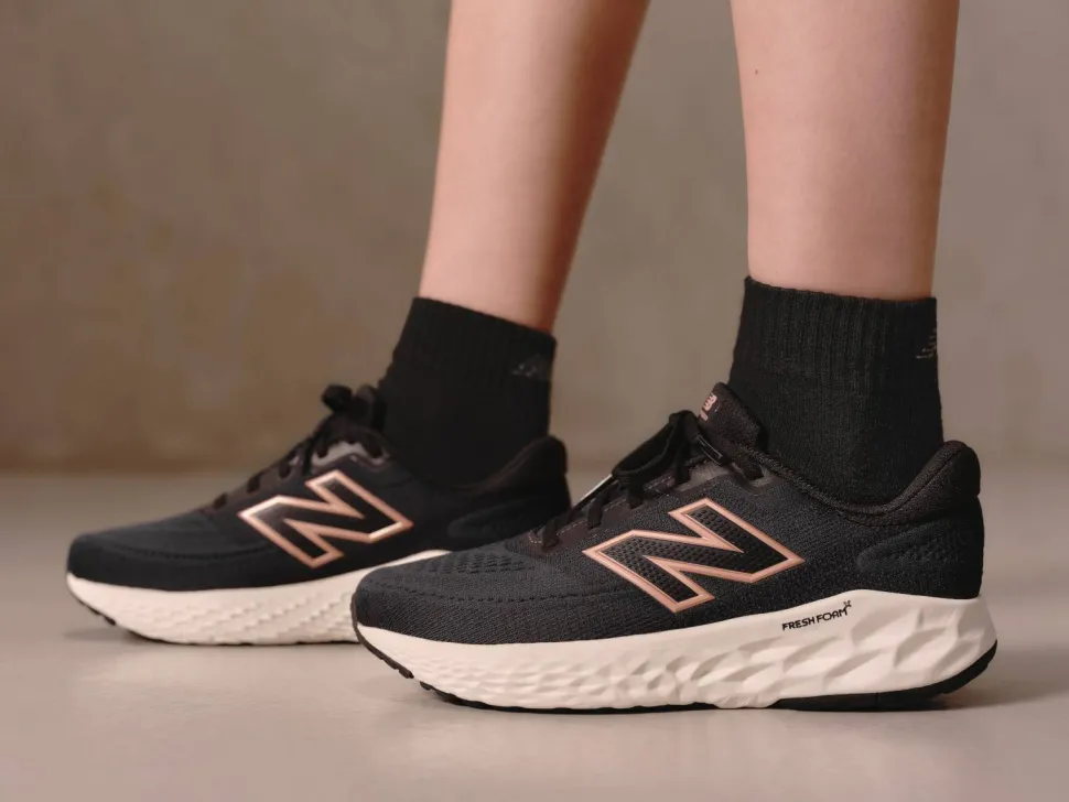 New Balance Women's Fresh Foam Evoz V4