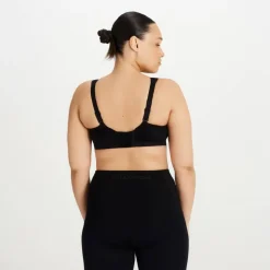Shock Absorber D+ Max Support Sports Bra I-cup
